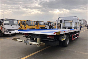 张家界汽车救援补胎